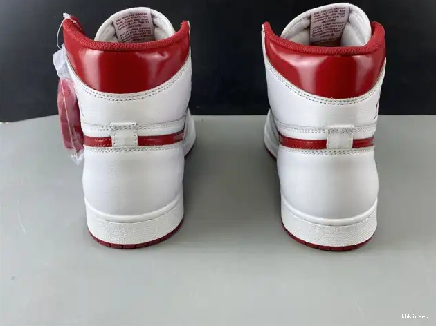 Cheap TBK Red Metallic Air (2017) Jordan 1 Retro 555088-103 0506